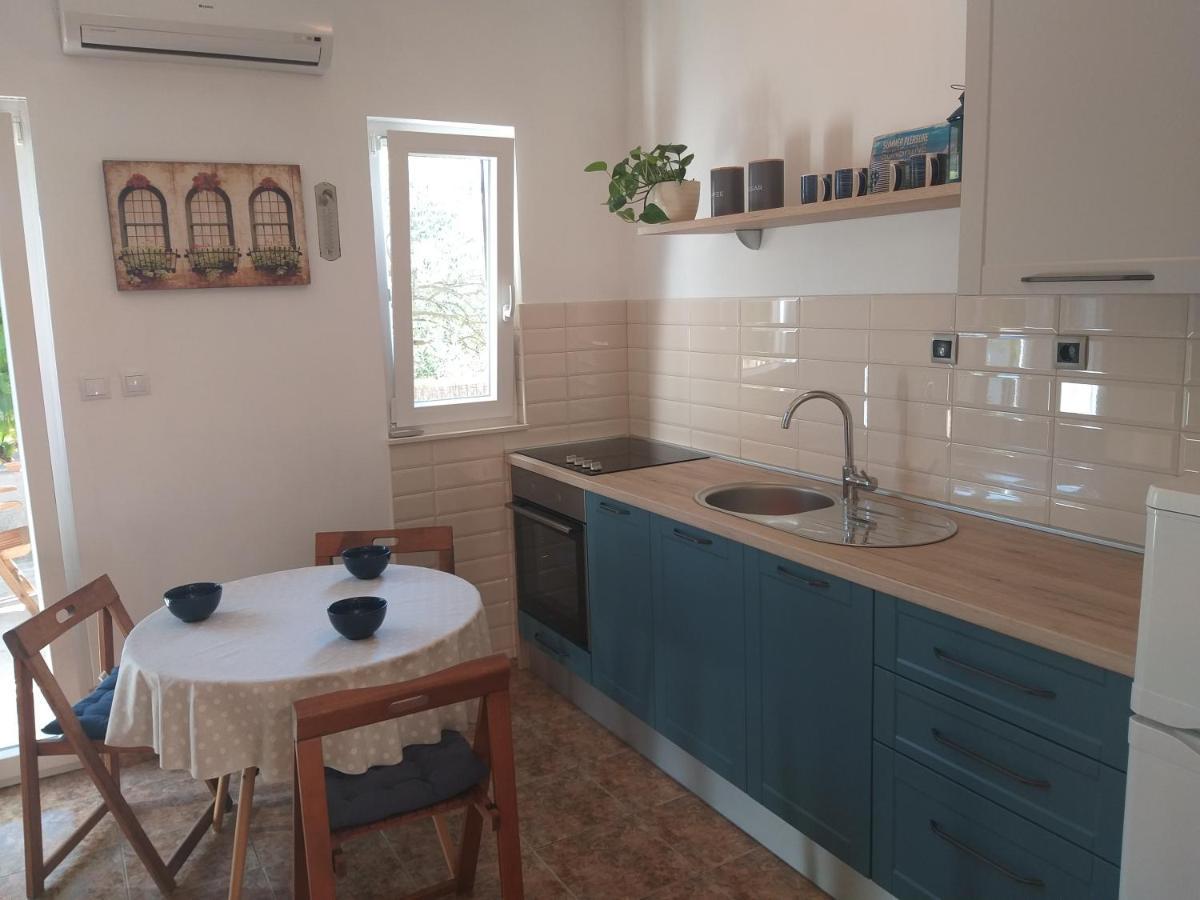 Holiday Home J-Adria Jadrija Bagian luar foto